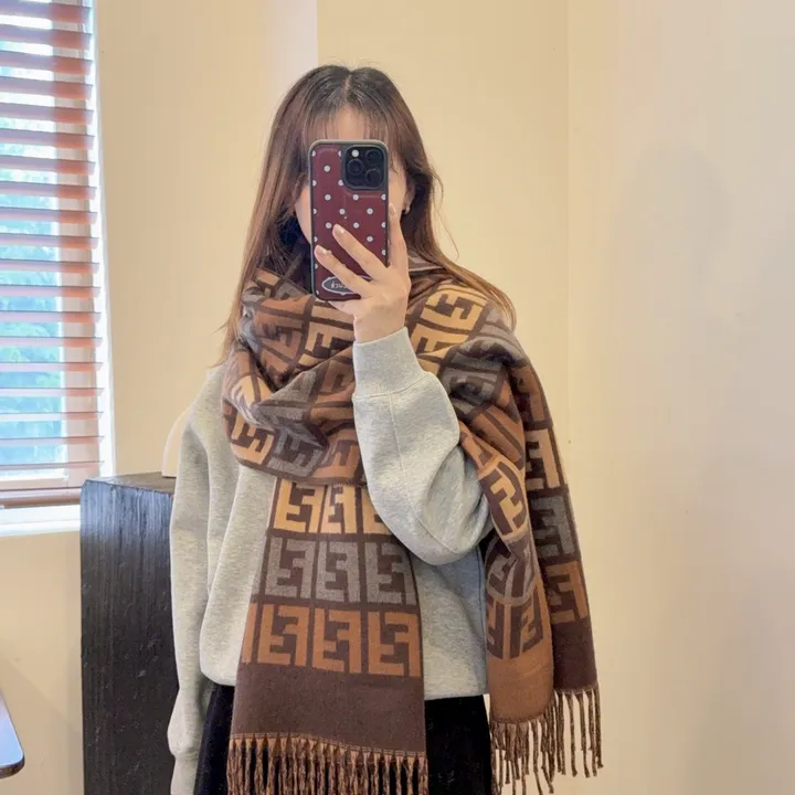 スーパーコピー フェンディ マフラー