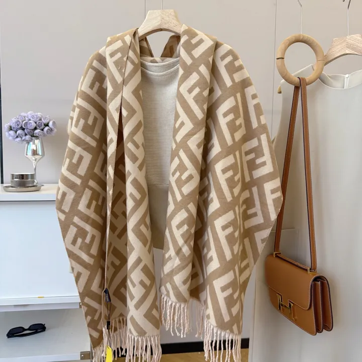 スーパーコピー フェンディ マフラー