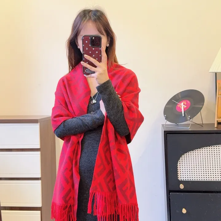 スーパーコピー フェンディ マフラー