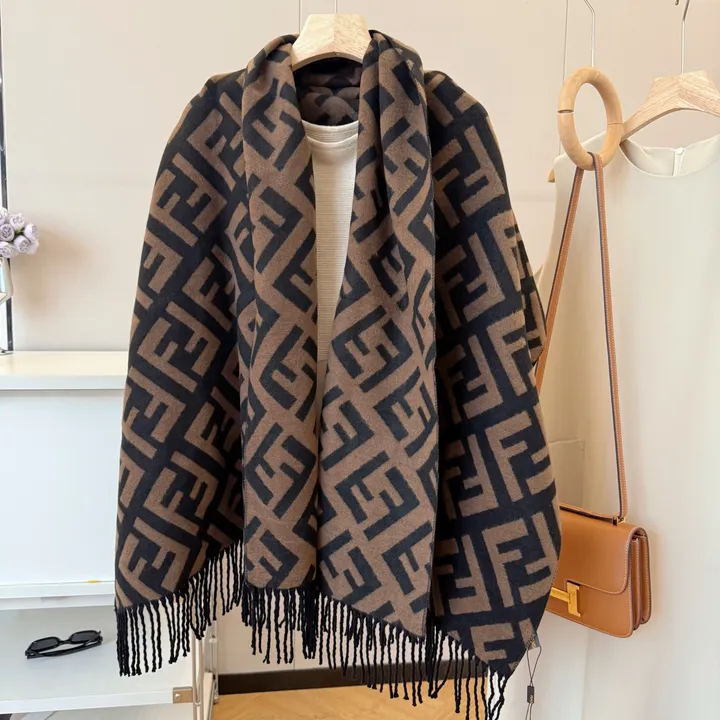 スーパーコピー フェンディ マフラー