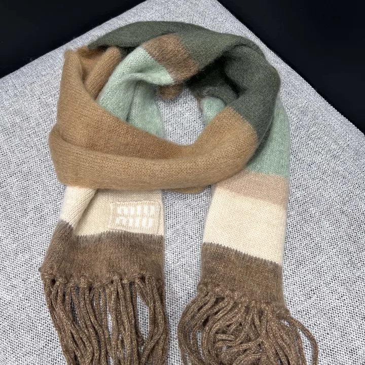 スーパーコピー フェンディ マフラー