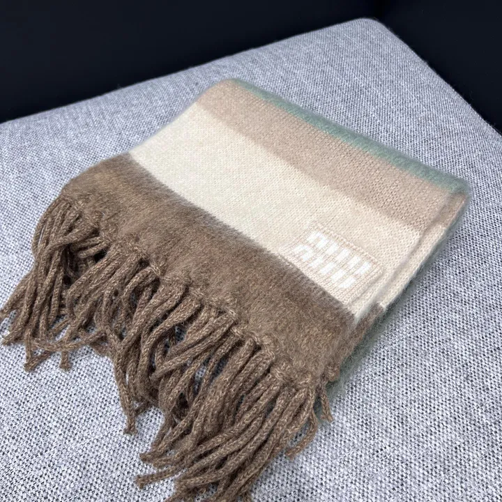 スーパーコピー フェンディ マフラー