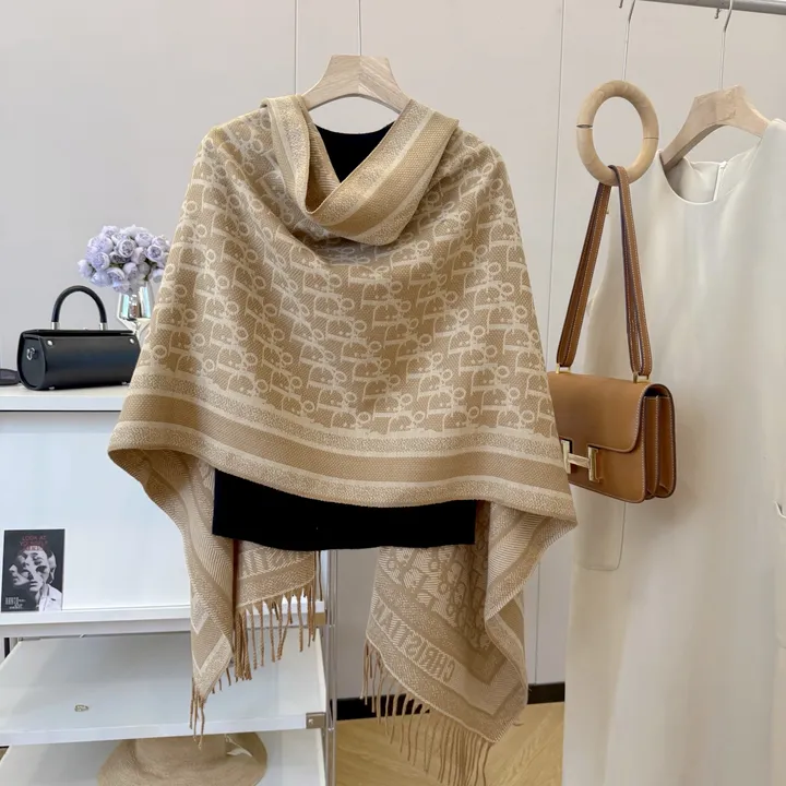 スーパーコピー フェンディ マフラー