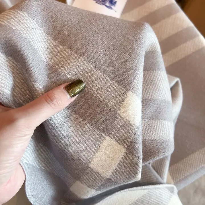 スーパーコピー バーバリー ス マフラー