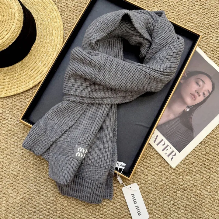 スーパーコピー フェンディ マフラー