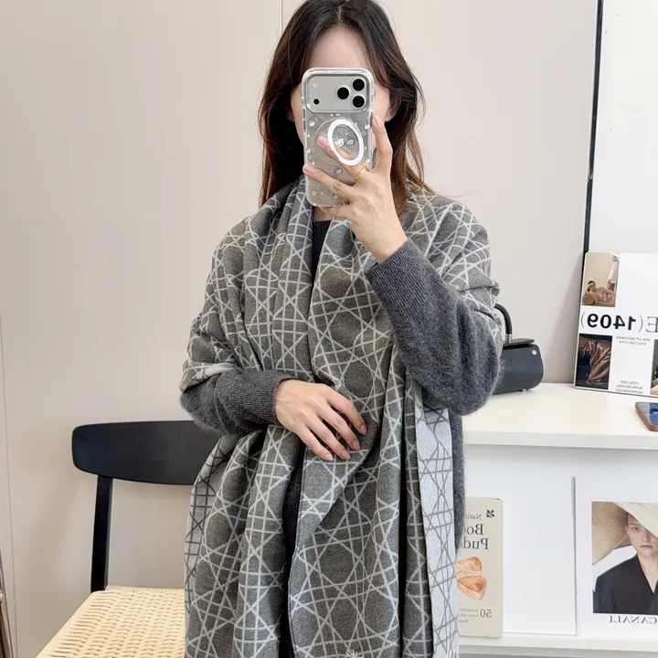 スーパーコピー ディオール マフラー