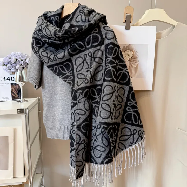 スーパーコピー コーチ マフラー