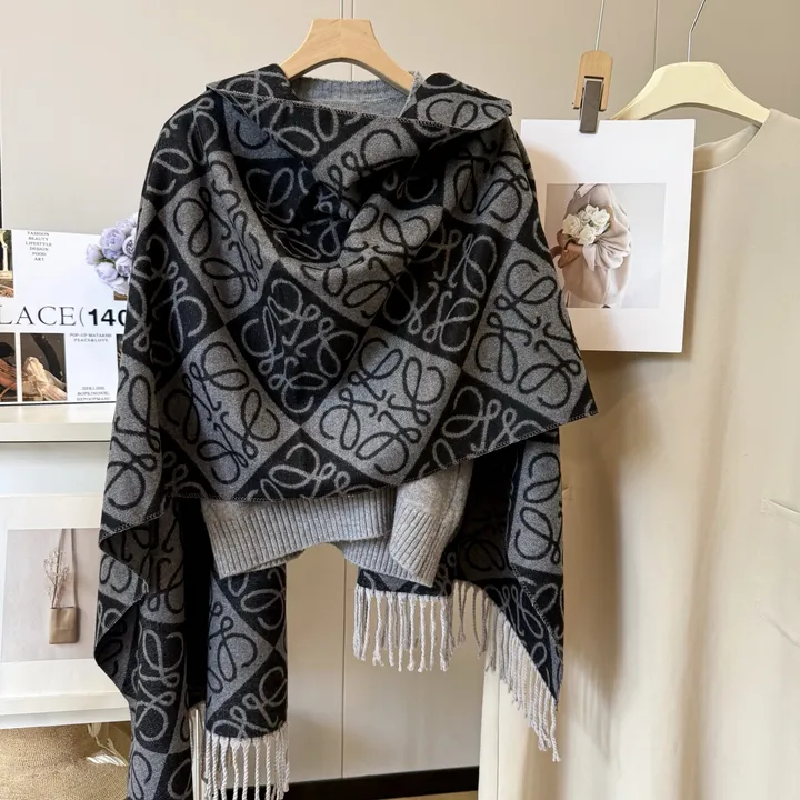 スーパーコピー コーチ マフラー