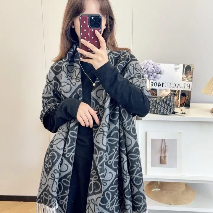 スーパーコピー コーチ マフラー