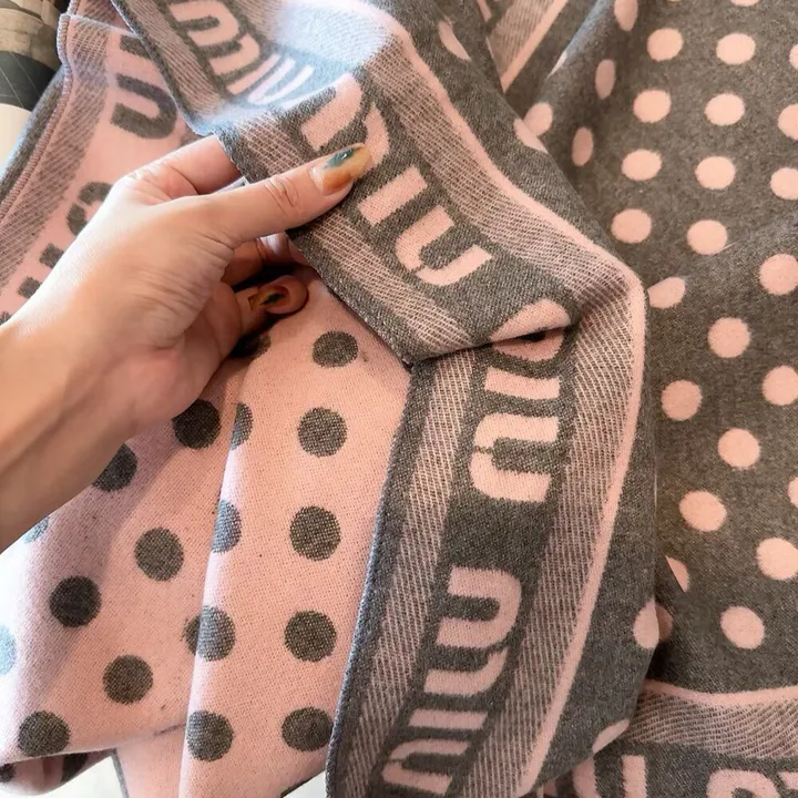 スーパーコピー フェンディ マフラー