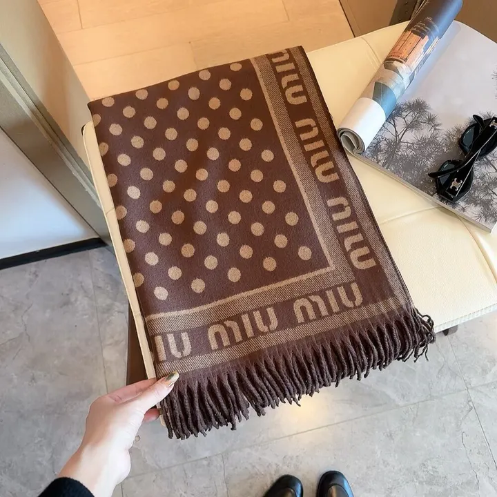 スーパーコピー フェンディ マフラー