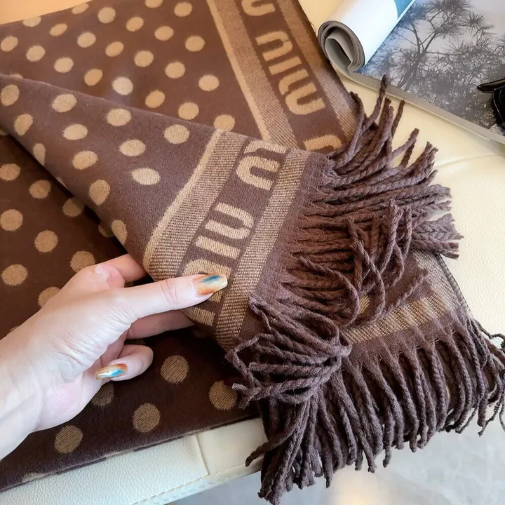 スーパーコピー フェンディ マフラー