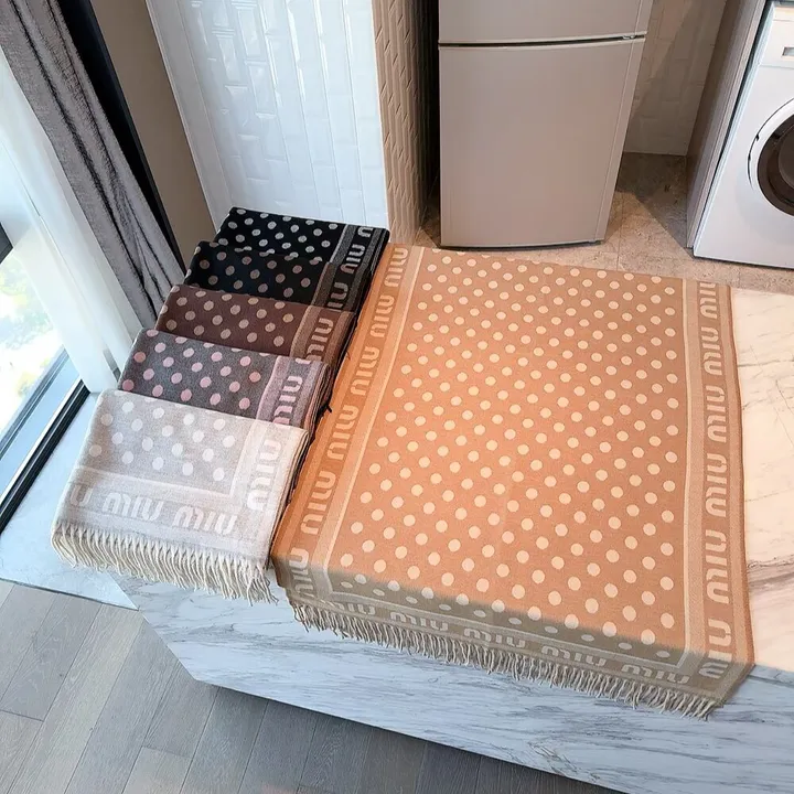 スーパーコピー フェンディ マフラー