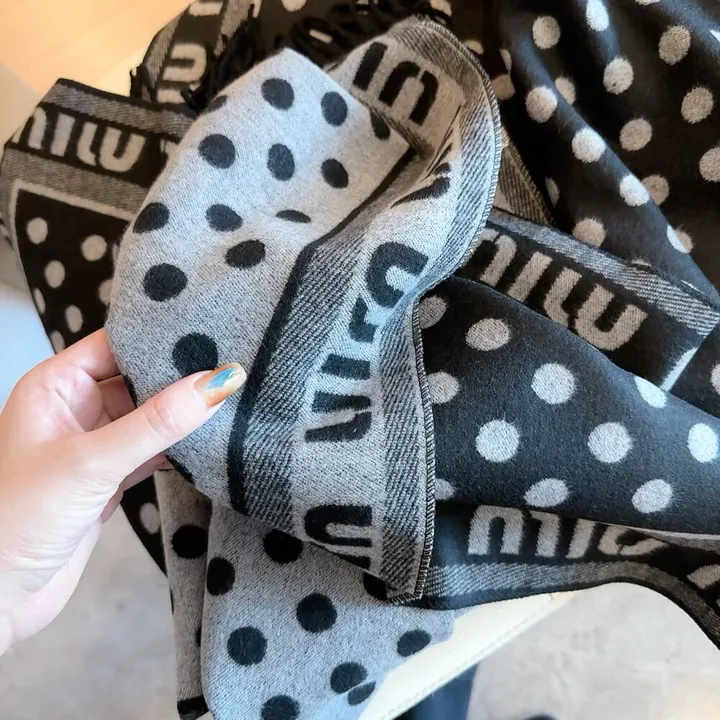 スーパーコピー フェンディ マフラー