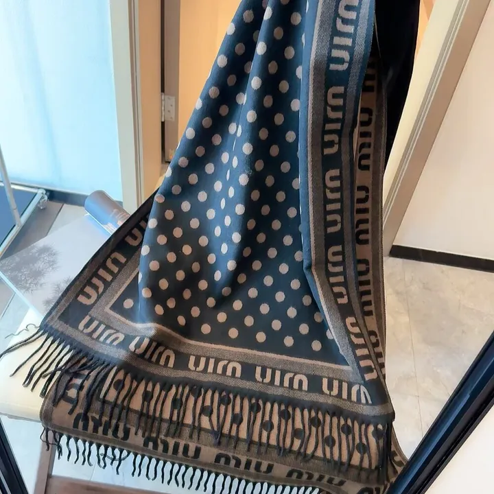 スーパーコピー フェンディ マフラー