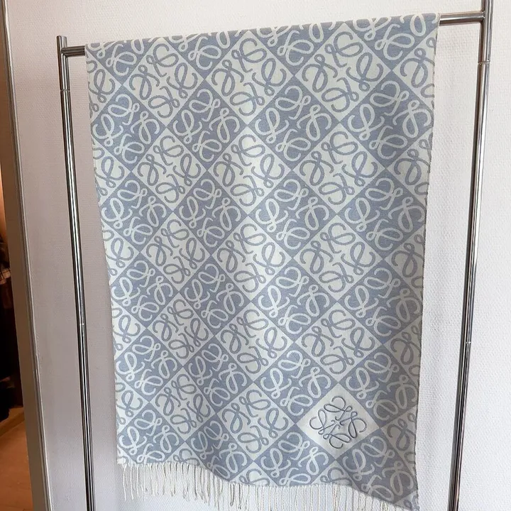 スーパーコピー ロエベ マフラー