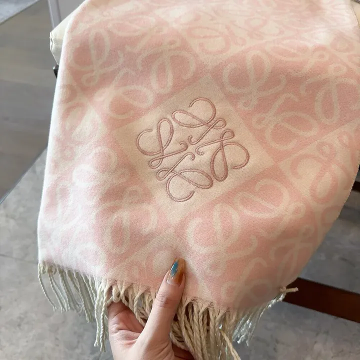 スーパーコピー ロエベ マフラー