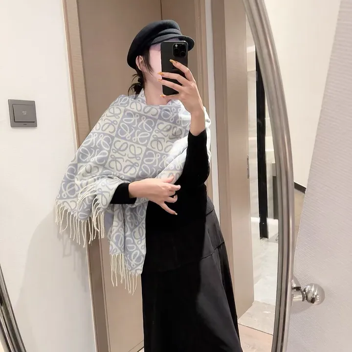 スーパーコピー ロエベ マフラー