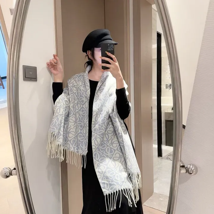 スーパーコピー ロエベ マフラー