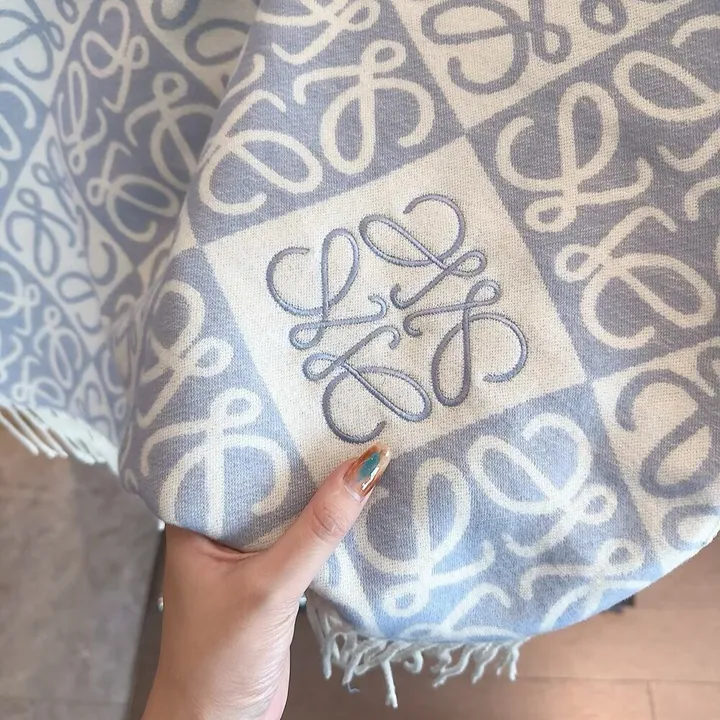 スーパーコピー ロエベ マフラー