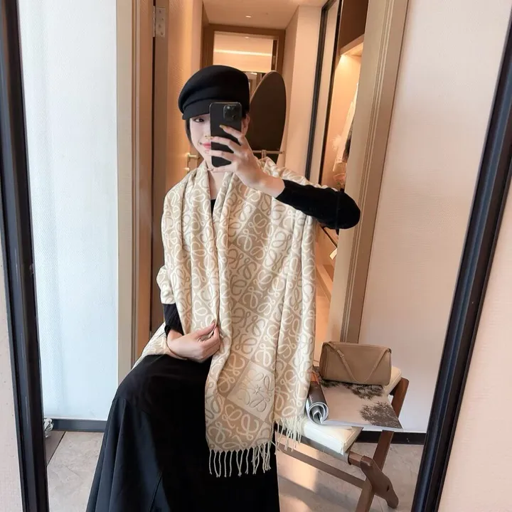 スーパーコピー ロエベ マフラー