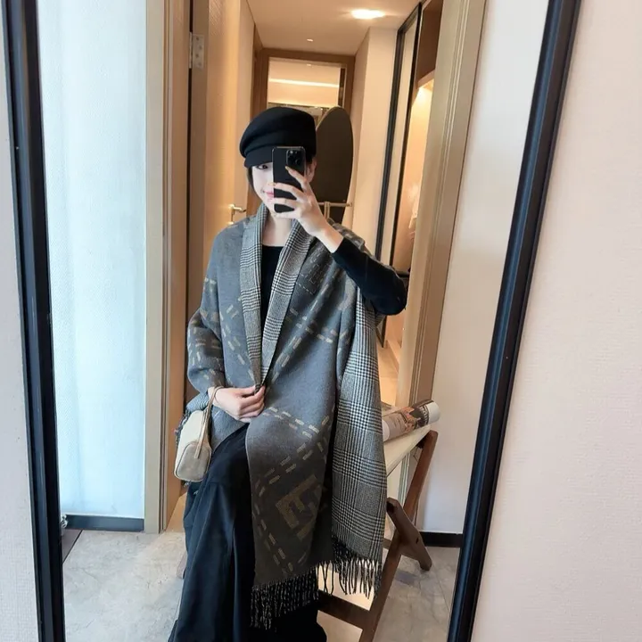 スーパーコピー フェンディ マフラー