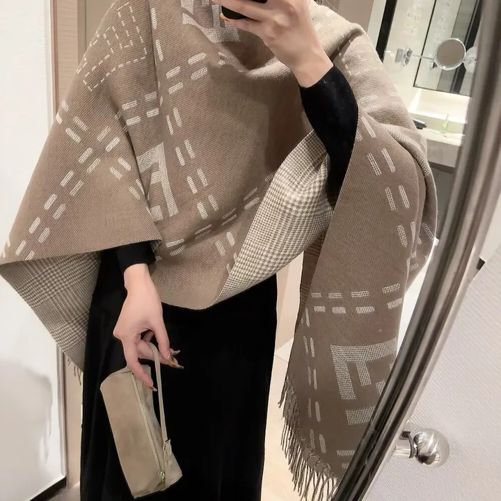 スーパーコピー フェンディ マフラー