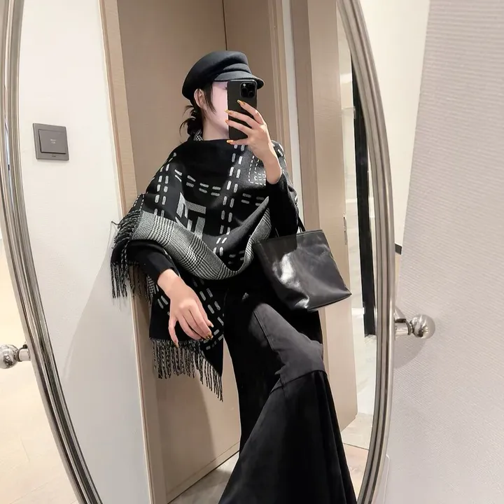 スーパーコピー フェンディ マフラー