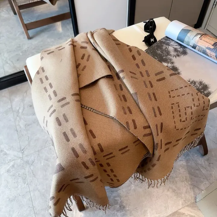 スーパーコピー フェンディ マフラー