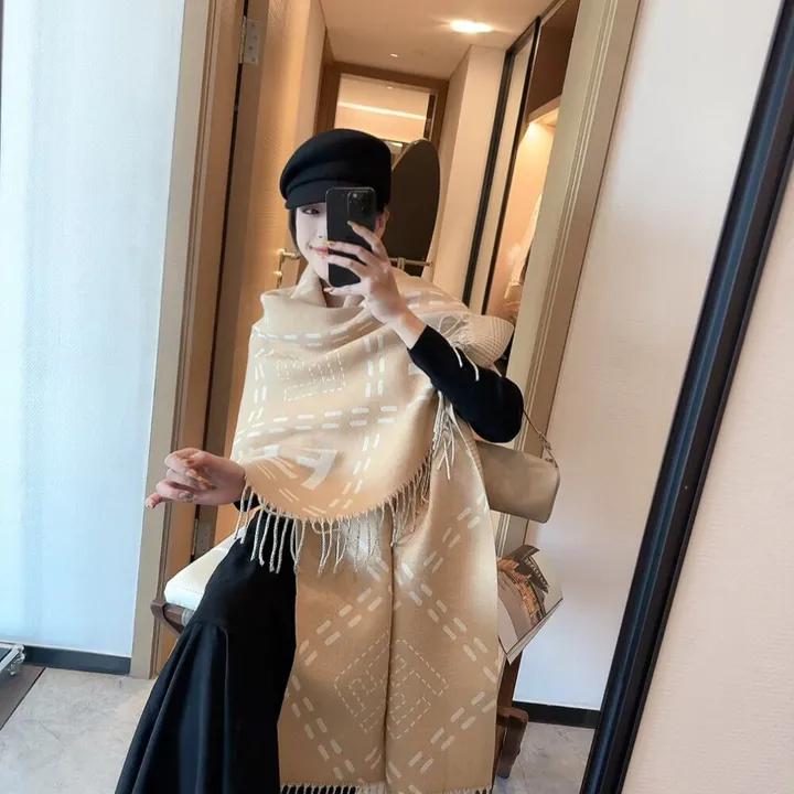 スーパーコピー フェンディ マフラー