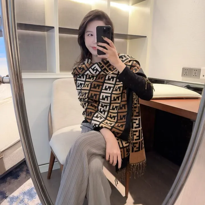 スーパーコピー フェンディ マフラー