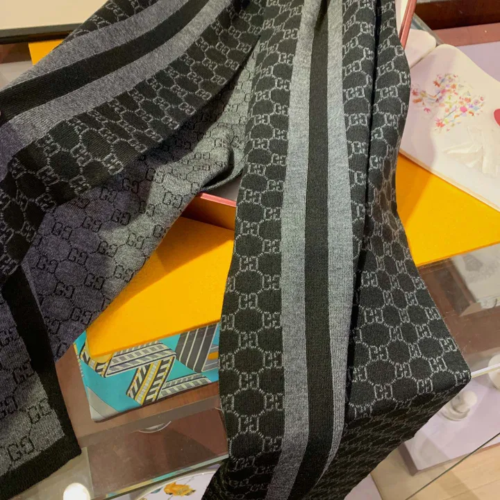 スーパーコピー ルイヴィトン マフラー