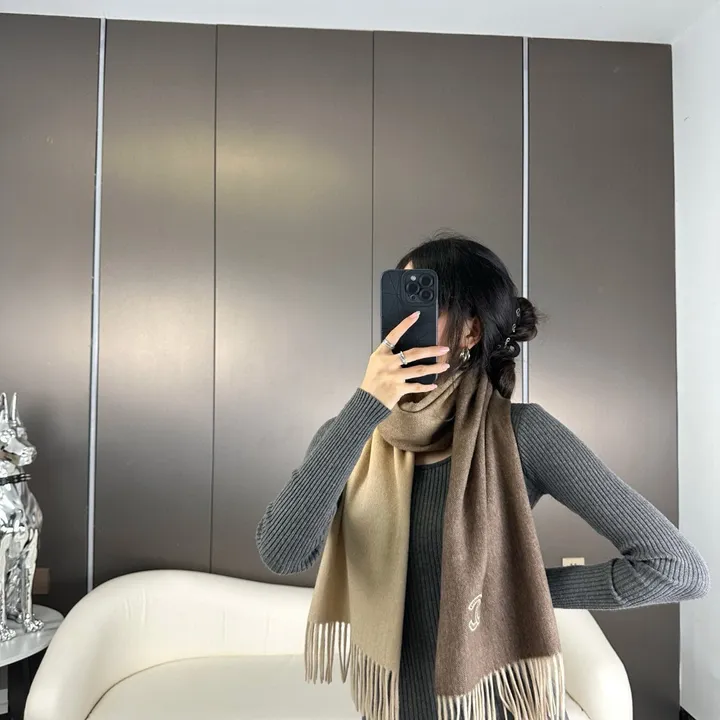 スーパーコピー シャネル マフラー