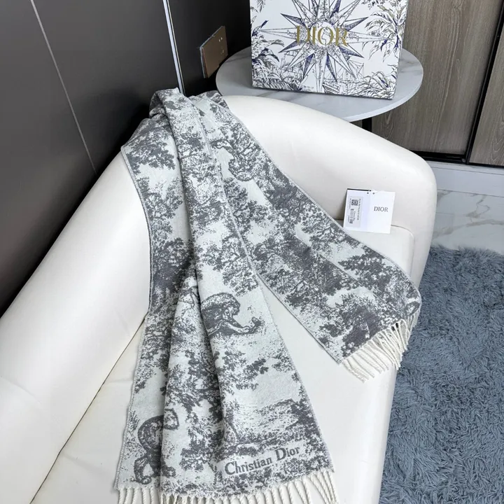 スーパーコピー ディオール マフラー