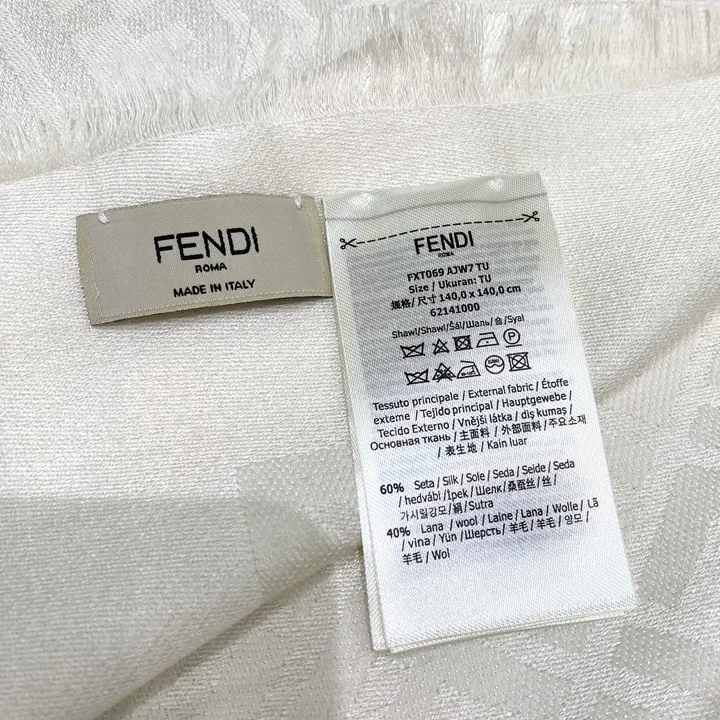 スーパーコピー フェンディ マフラー