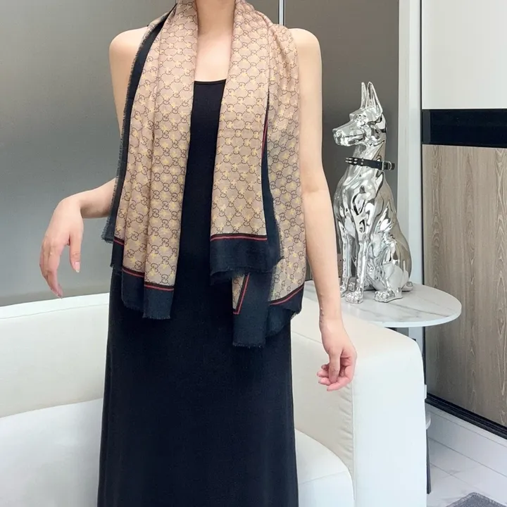 スーパーコピー グッチ マフラー