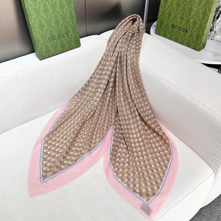 スーパーコピー グッチ マフラー