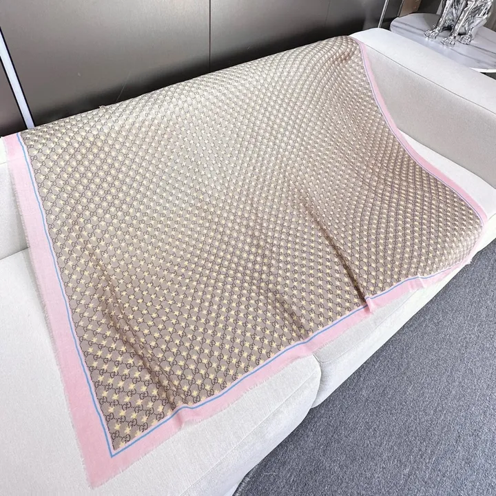 スーパーコピー グッチ マフラー