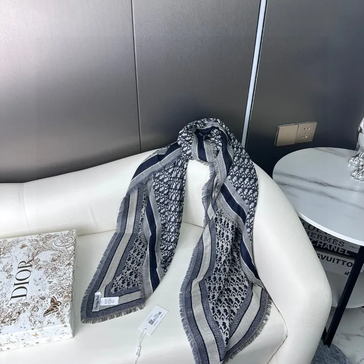 スーパーコピー ディオール マフラー