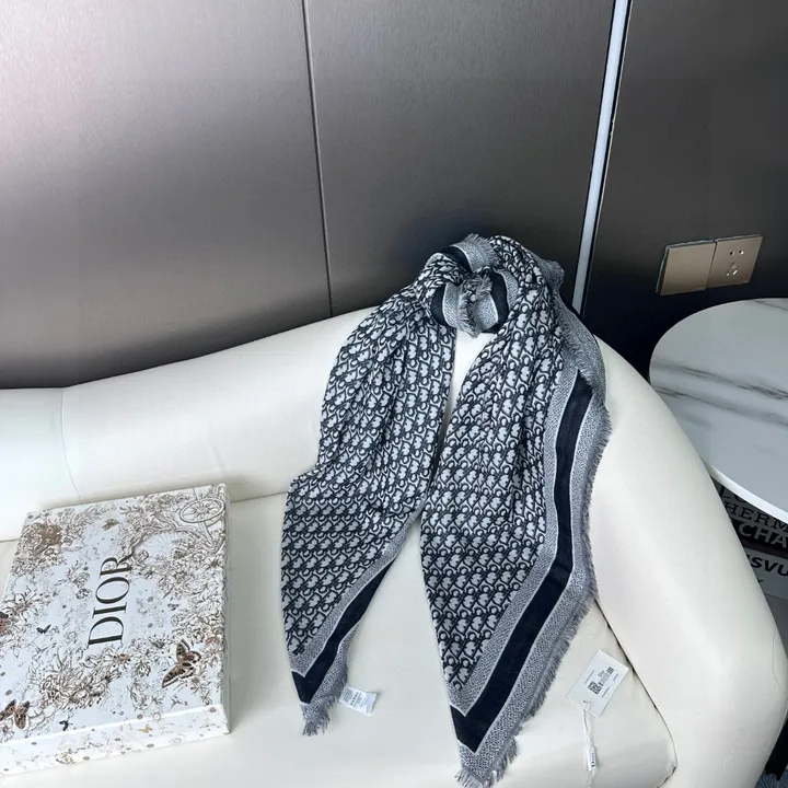 スーパーコピー グッチ マフラー