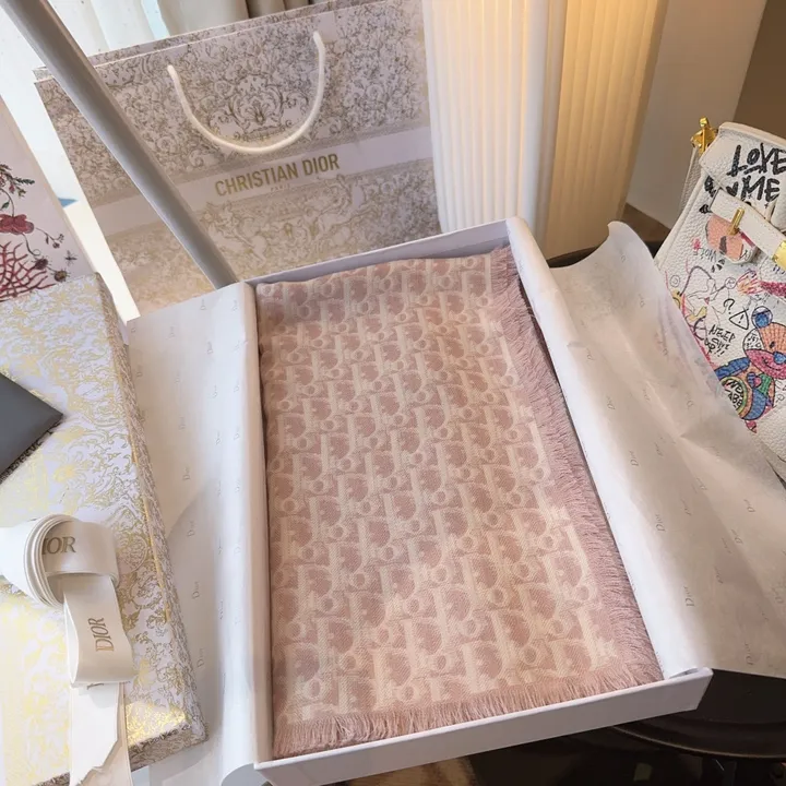 スーパーコピー ディオール マフラー