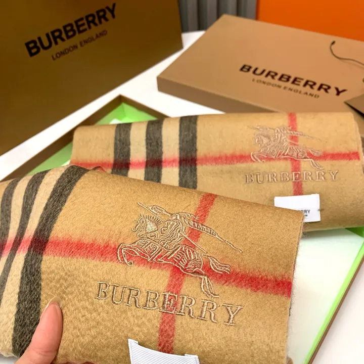 スーパーコピー バーバリー ス マフラー