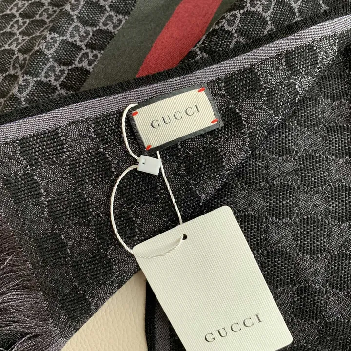 スーパーコピー グッチ マフラー