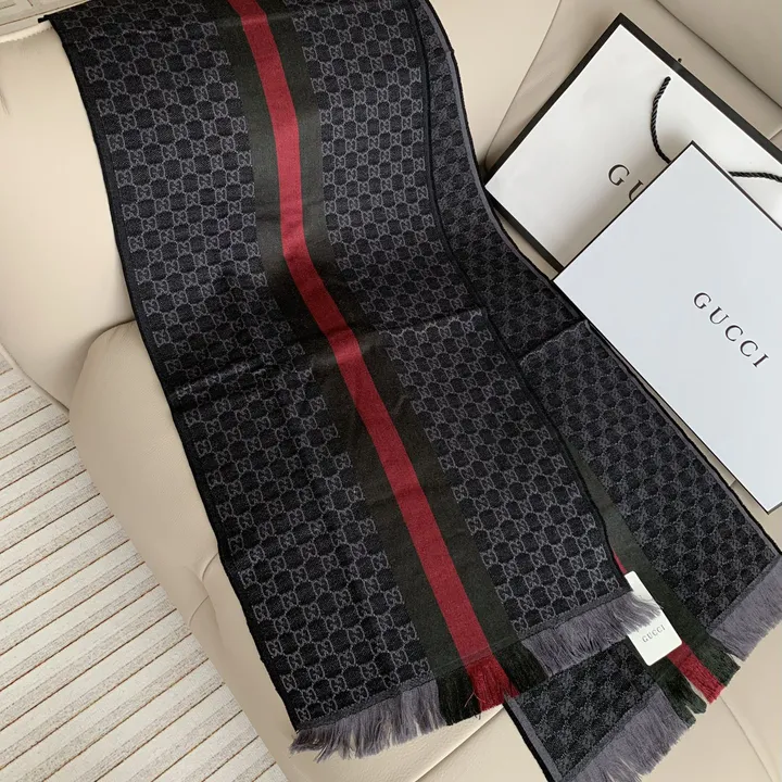 スーパーコピー グッチ マフラー