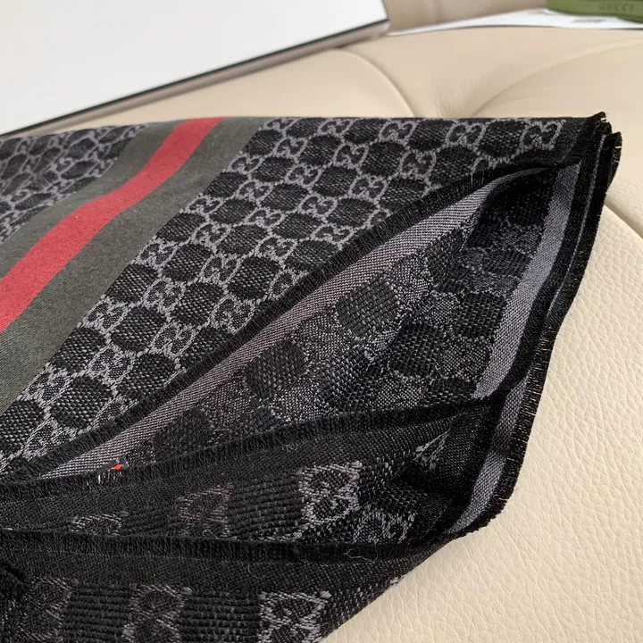 スーパーコピー グッチ マフラー