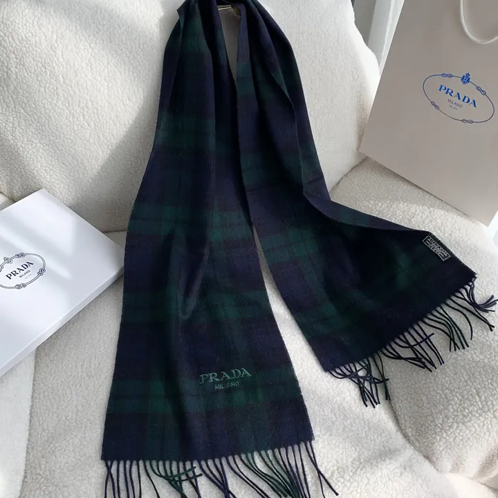 スーパーコピー プラダ マフラー