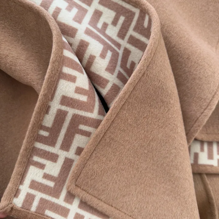 スーパーコピー フェンディ マフラー