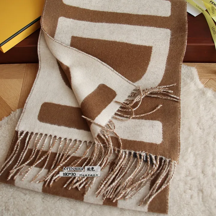 スーパーコピー フェンディ マフラー