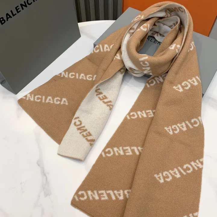 スーパーコピー バレンシアガ マフラー