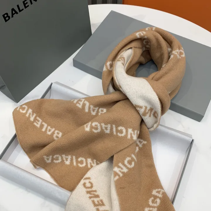 スーパーコピー バレンシアガ マフラー